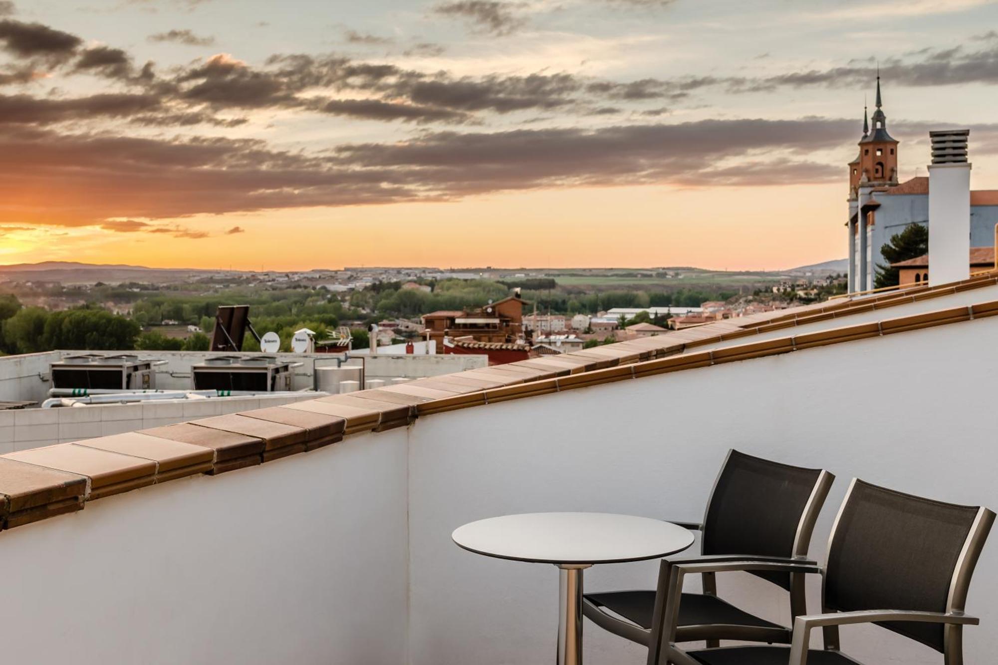 Hotel Reina Cristina Teruel Exteriör bild